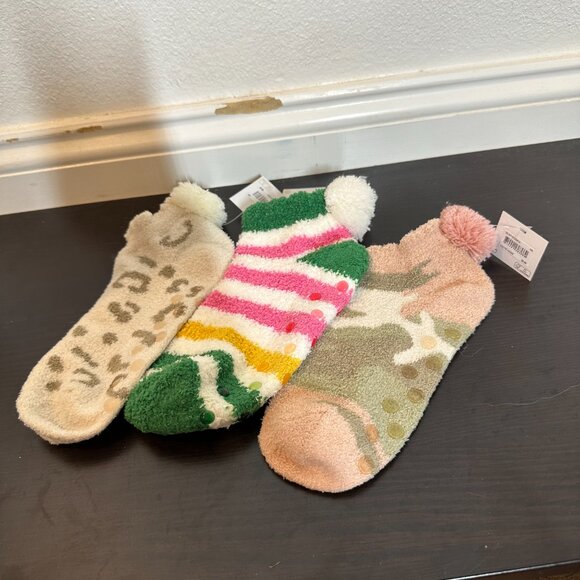 Shiraleah Mismatched Mixed Sock Bundle - Picture 12 of 16